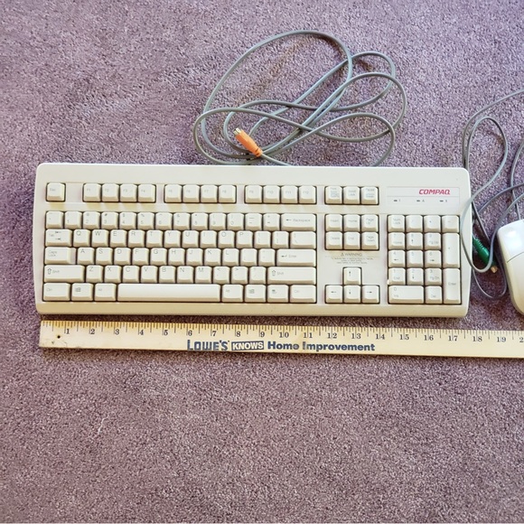 Keyboard - Picture 3 of 5